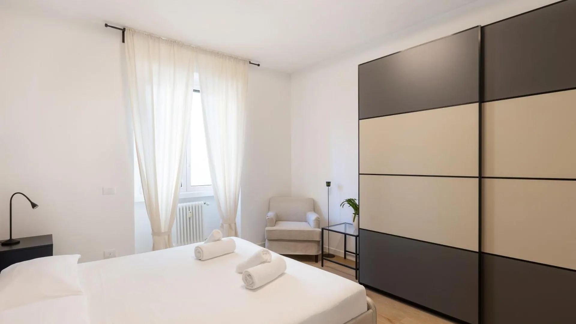 Cozy And Modern Two Bedrooms Parco Sempione - Mirable Pm Milano 0*,  İtalya