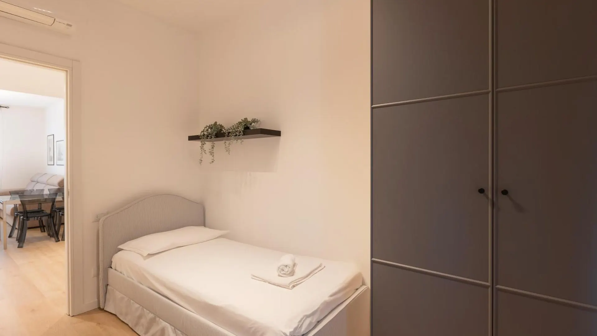 Cozy And Modern Two Bedrooms Parco Sempione - Mirable Pm Milano 0*,