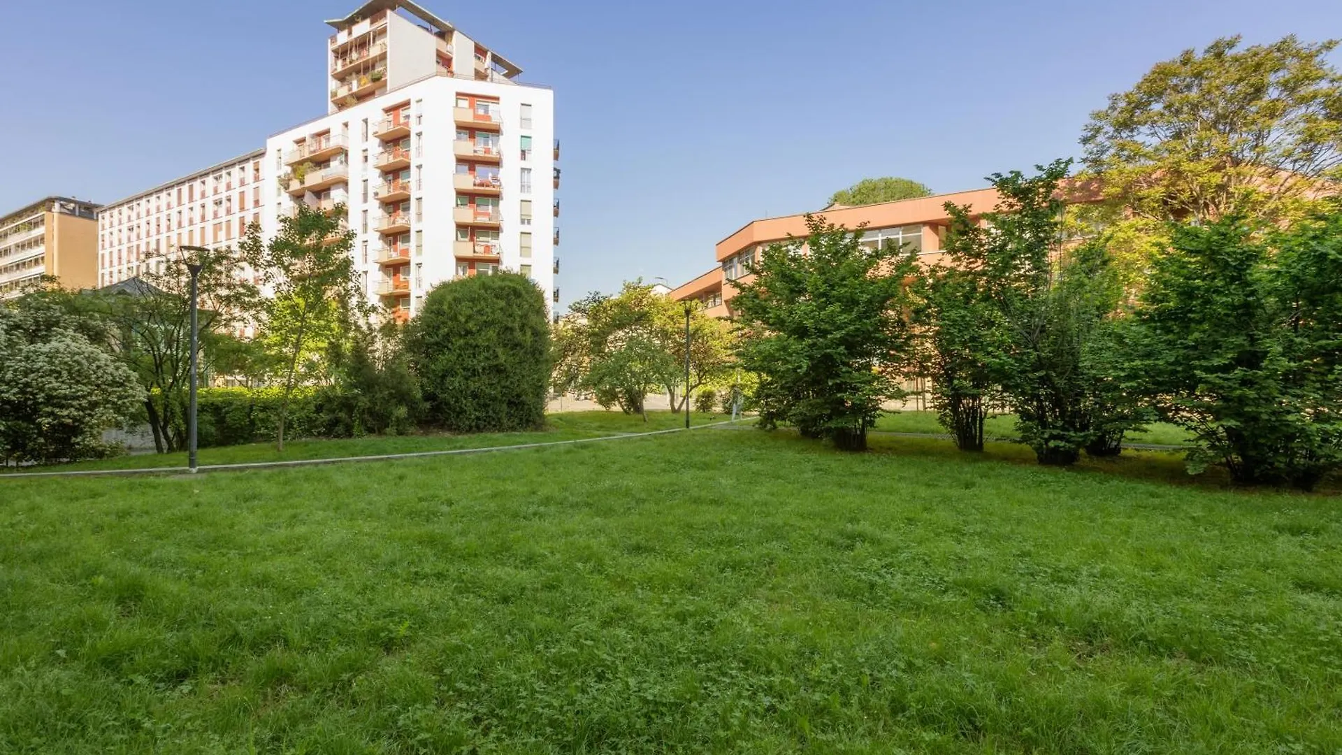 Cozy And Modern Two Bedrooms Parco Sempione - Mirable Pm ミラノ